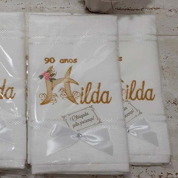 10 Lembrancinhas de Aniversário 90 Anos Toalha Bordada