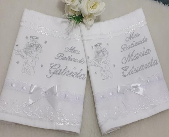 2 Toalhas de Batizado Personalizada para Gêmeas