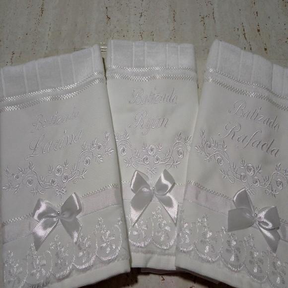 3 Toalhas de Batizado Personalizada Floral