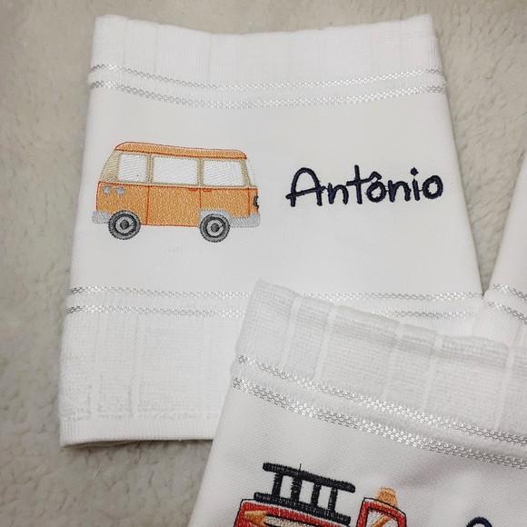 3 Toalhas Escolar Bordada Personalizada Carrinho