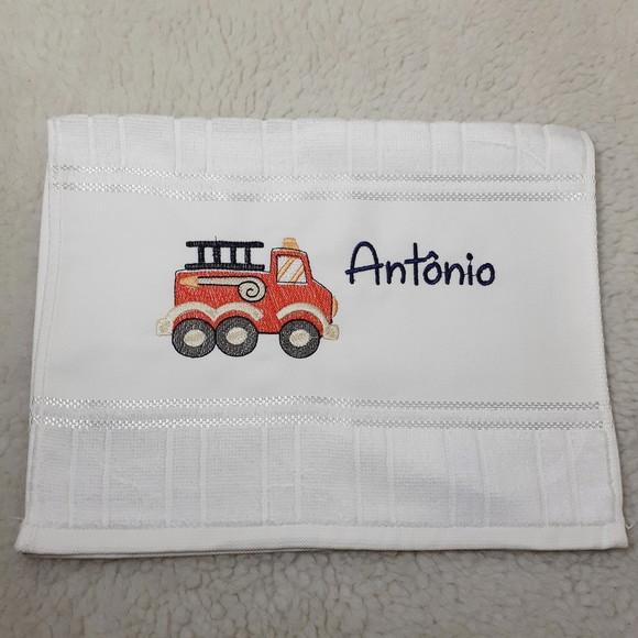 3 Toalhas Escolar Bordada Personalizada Carrinho