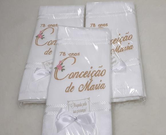 35 Lembranças de Aniversário 78 Anos Toalha Bordada
