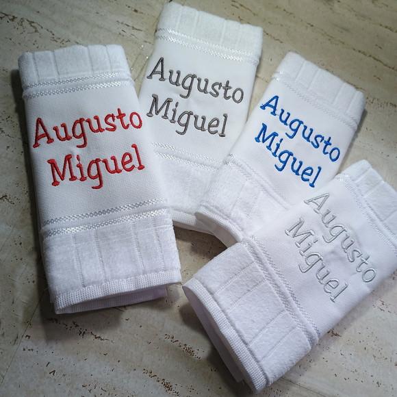 4 Toalhas Escolar Bordada e Personalizada