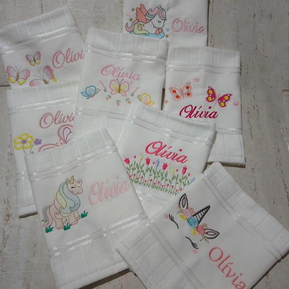 8 Toalhas Escolar Bordadas e Personalizadas
