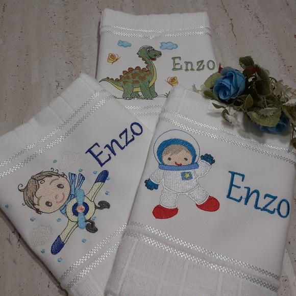 Kit Toalha Escolar Astronauta Dinossauro 3 Unidades