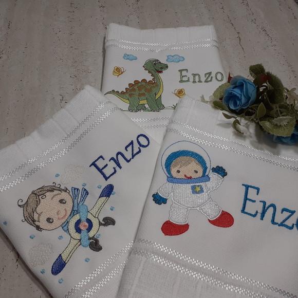 Kit Toalha Escolar Astronauta Dinossauro 3 Unidades