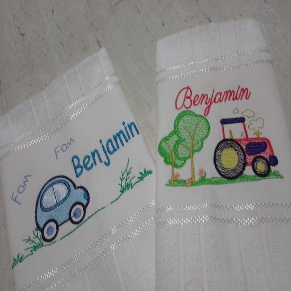 Kit Toalha Escolar Bordada Carrinho 2 Unidades