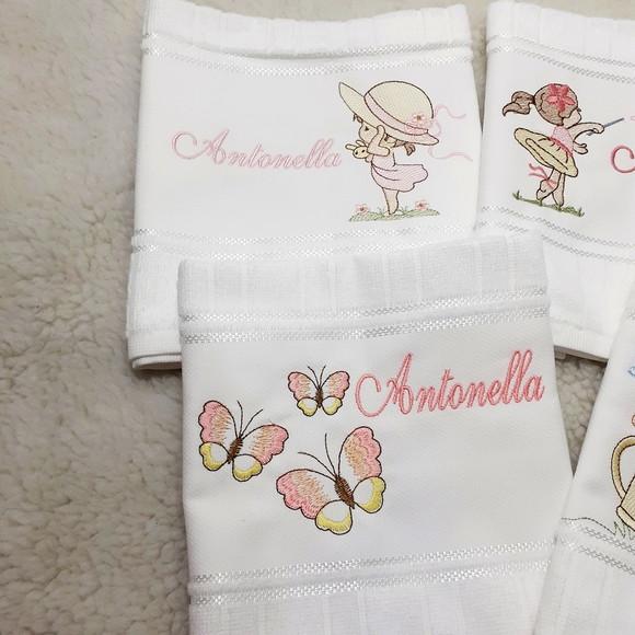 Kit Toalha Escolar Bordada e Personalizada 5 Unidades