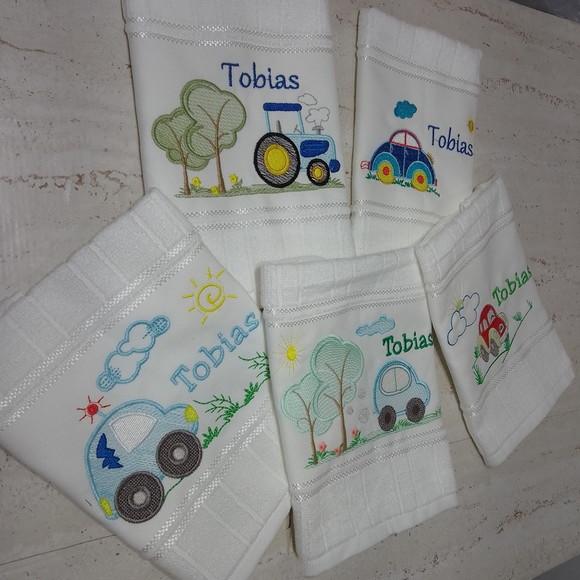 Kit Toalha Escolar Bordada e Personalizada 5 Unidades