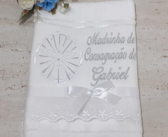 Toalha Bordada para Madrinha de Consagração
