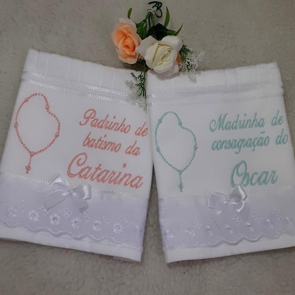 Toalha Bordada para Padrinho e Madrinha de Batismo