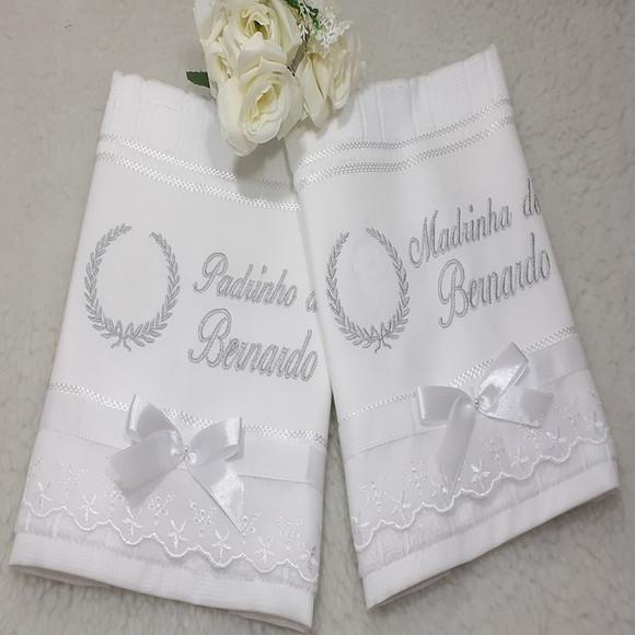 Toalha Bordada para Padrinho e Madrinha de Batismo