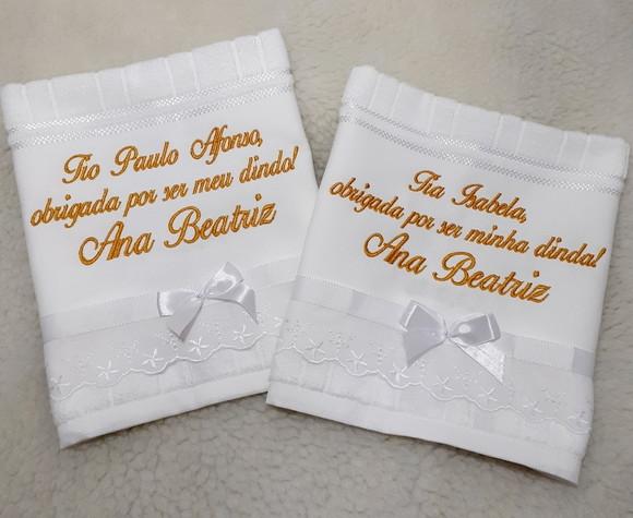 Toalha Bordada para Padrinho e Madrinha de Batismo