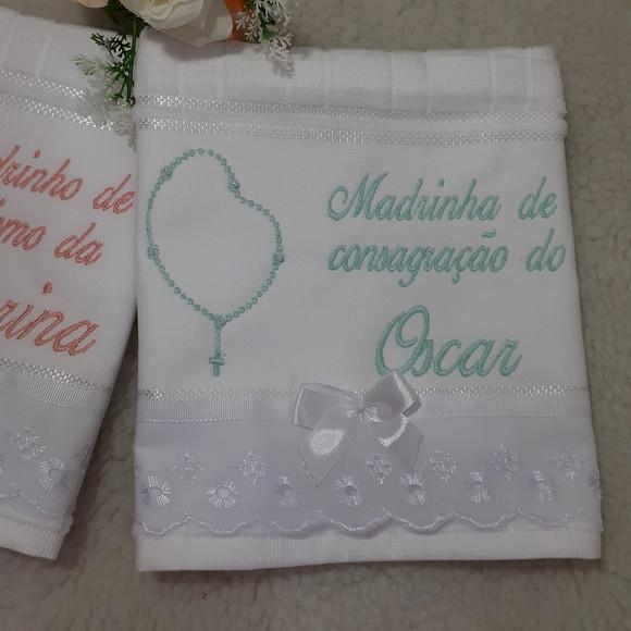 Toalha Bordada para Padrinho e Madrinha de Batismo