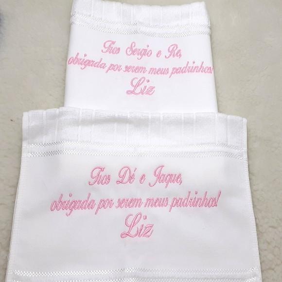 Toalha Bordada para Padrinho e Madrinha de Batismo