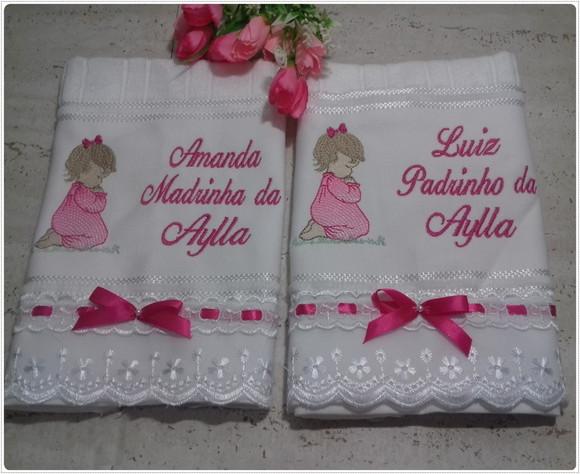 Toalha Bordada para Padrinho e Madrinha de Batismo