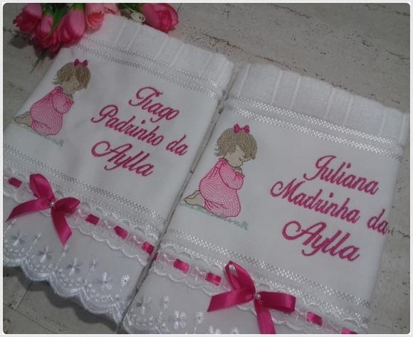 Toalha Bordada para Padrinho e Madrinha de Batismo