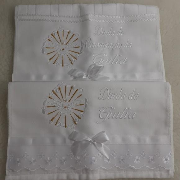 Toalha Bordada para Padrinho e Madrinha de Batismo