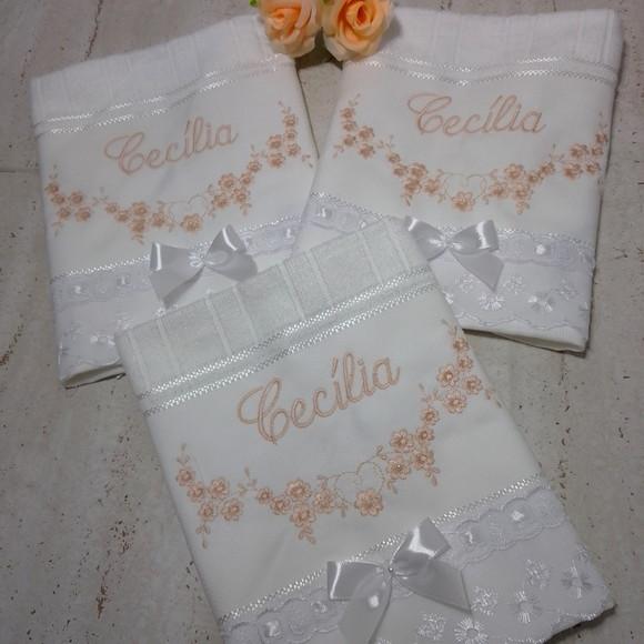 Toalha de Batismo Bordada e Personalizada 3 Unidades
