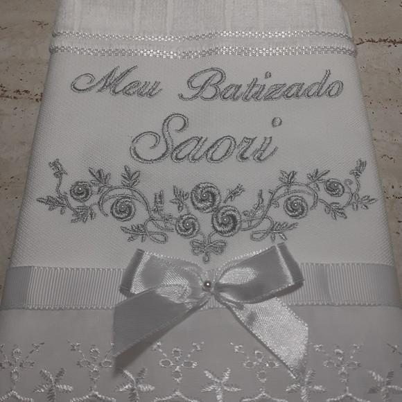 Toalha de Batizado Aveludada Floral Menina