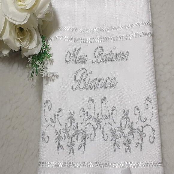 Toalha de Batizado Aveludada Floral Menina