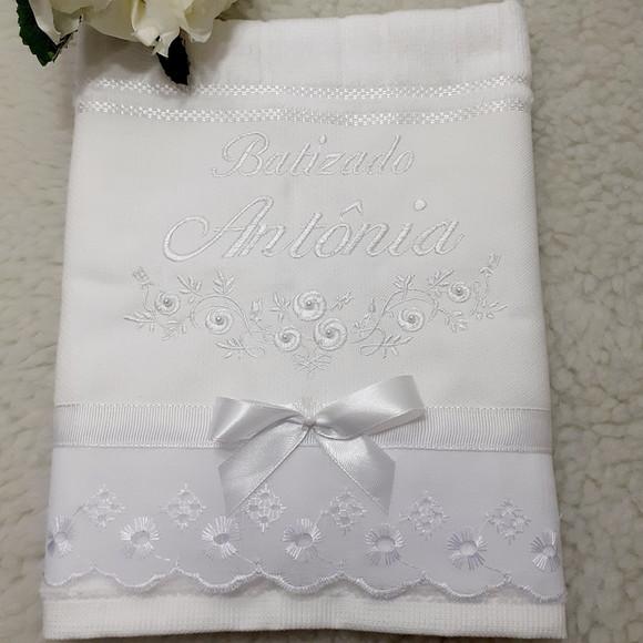 Toalha de Batizado Bordada Personalizada Floral