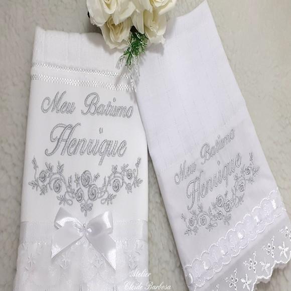 Toalha de Batizado e Fralda de Boca Personalizada