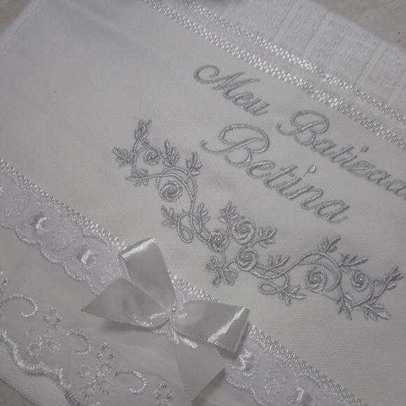 Toalha de Batizado Personalizada Floral