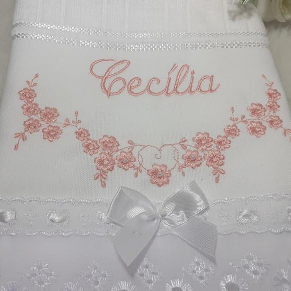 Toalha de Batizado Personalizada Floral