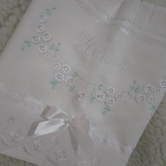 Toalha de Batizado Personalizada Flores