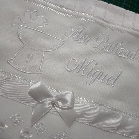 Toalha de Batizado Personalizada Flores