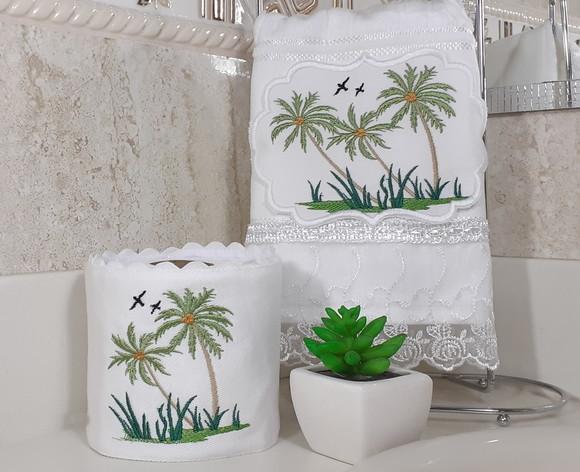 Toalha de Lavabo Bordada e Porta Papel Higiênico Bordado