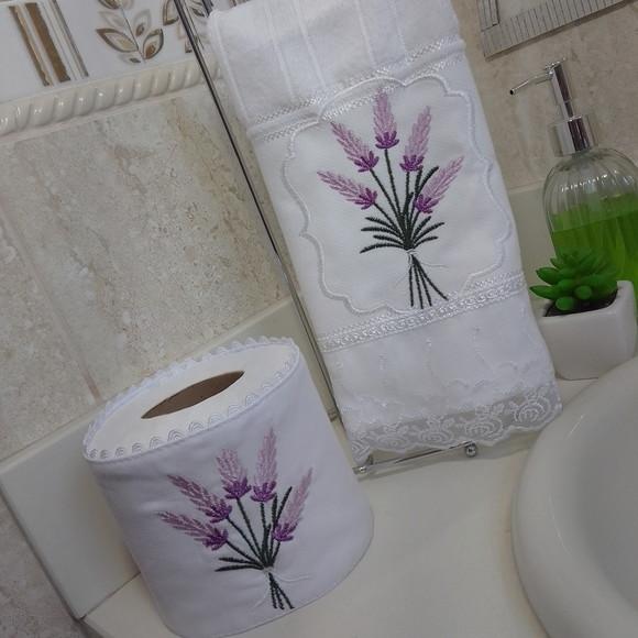 Toalha de Lavabo Bordada e Porta Papel Higiênico Lavandas