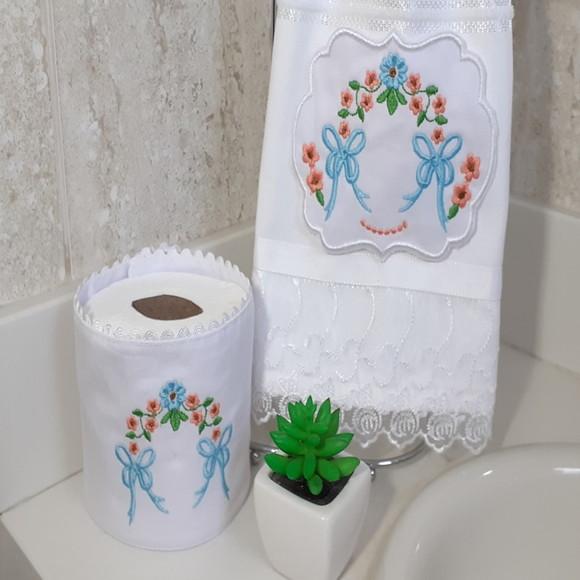 Toalha de Lavabo e Porta Papel Higiênico Bordado