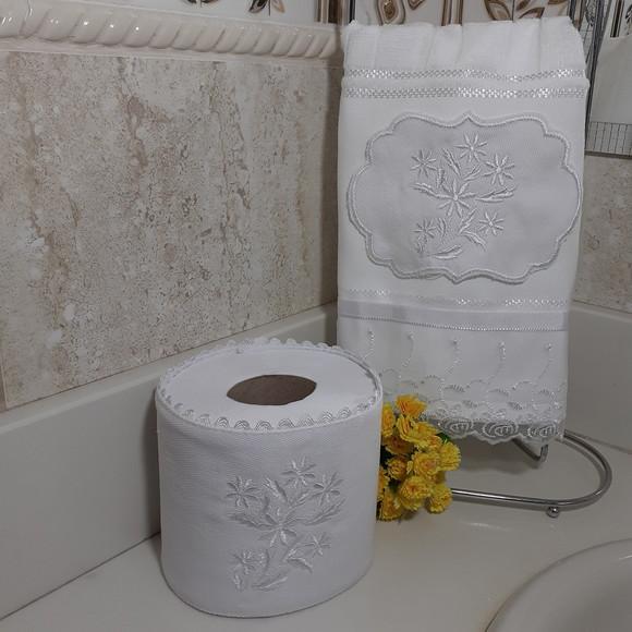 Toalha de Lavabo e Porta Papel Higiênico Flores