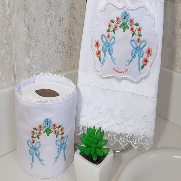 Toalha de Lavabo e Porta Papel Higiênico Bordado