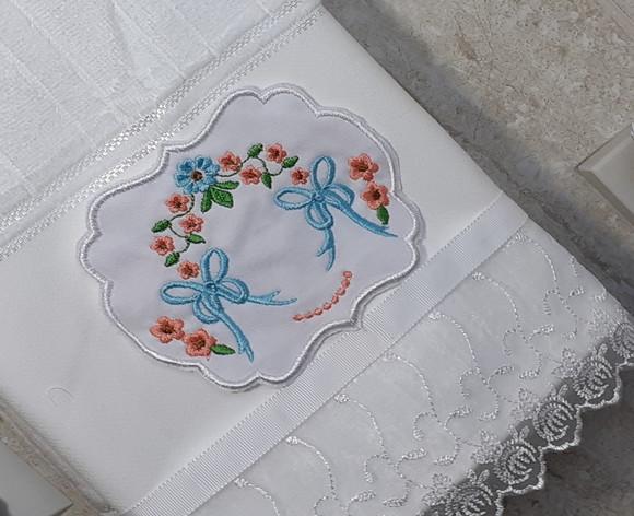 Toalha De Rosto Aveludada Bordado Floral