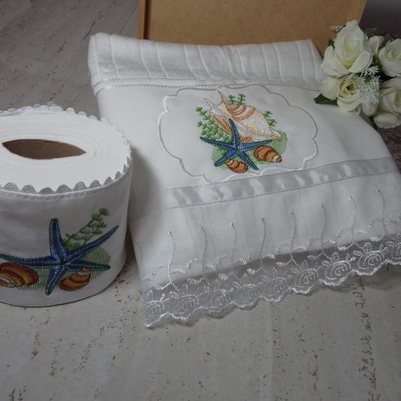 Toalha de Rosto Bordada e Porta Papel Higiênico Fundo do Mar