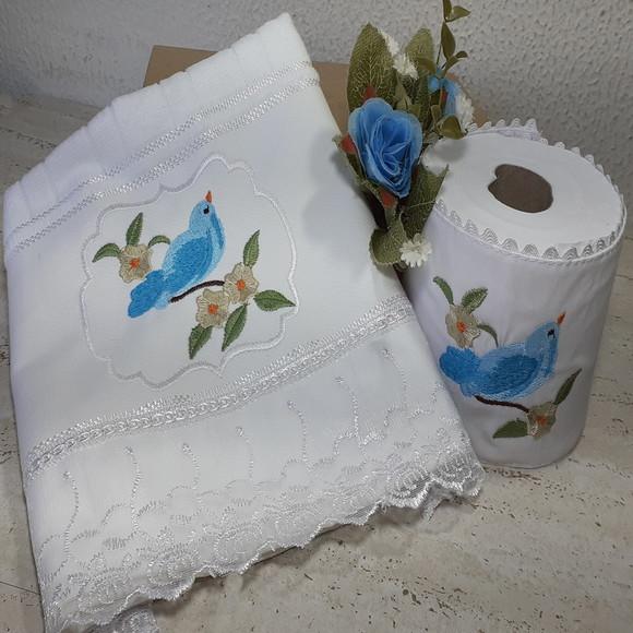 Toalha de Rosto Bordada e Porta Papel Higiênico Pássaro