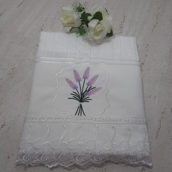 Toalha de Rosto Bordada Lavanda