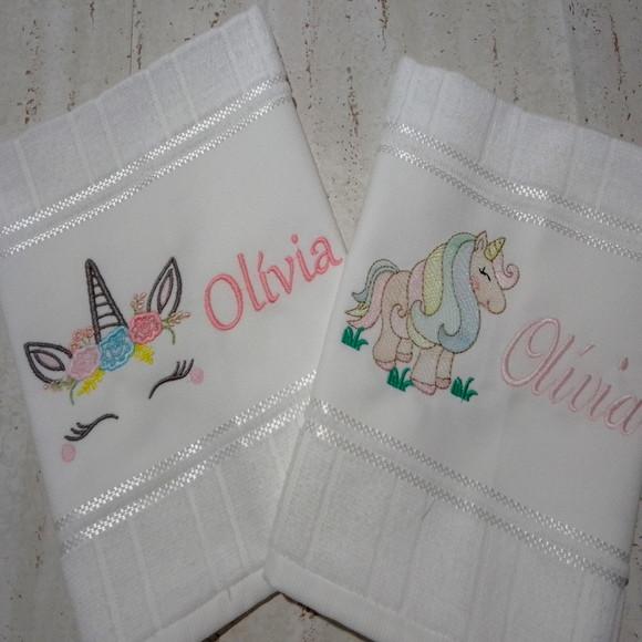 Toalha Escolar Bordada Personalizada Unicórnio 2 Unidades