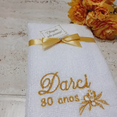 100 Lembrancinha de Aniversário Toalha Bordada Flor Dourada