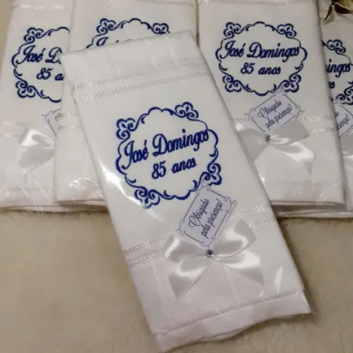 14 Lembranças Aniversário Toalha Personalizada 85 Anos