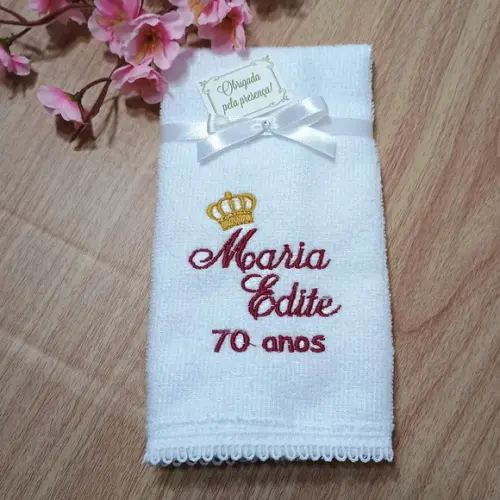 15 Lembranças Aniversário 80 Anos Toalha Bordada Marsala
