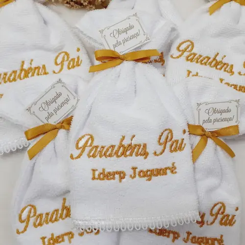 15 Lembranças Dia dos Pais Toalha Bordada Branco e Dourado