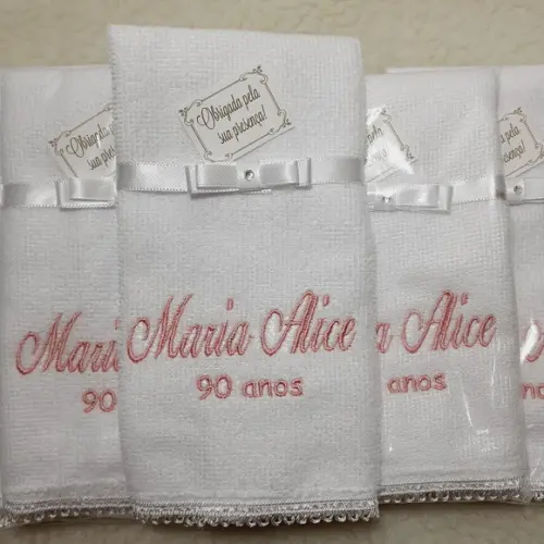 15 Lembrancinha Aniversário 90 Anos Toalha Bordada