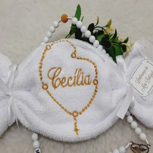 15 Lembrancinha Batizado Personalizada Terço Toalha Bordada