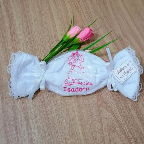 15 Lembrancinha de Batizado Personalizada Toalha Bordada