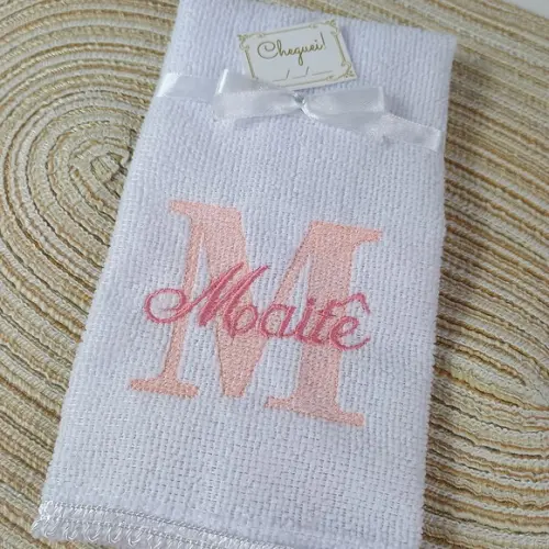 15 Lembrancinha de Nascimento Personalizada Monograma Menina