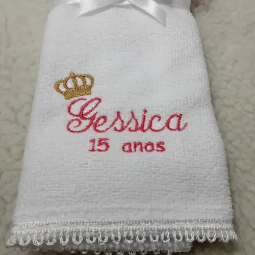 15 Lembrancinhas de Aniversário 15 Anos Toalha Bordada